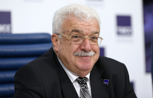 Qusman işdən çıxarılması ilə bağlı suala belə reaksiya verib